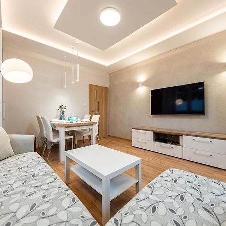 Apartment Bluebird Katowice Near Spodek Mck & City Center 외부 사진